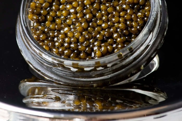 Why Tin Packaging Is Preferred for Luxury Roe
