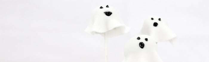 Spooky cake pops