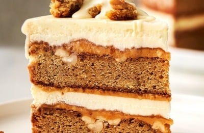 BLONDIE CAKE WITH PEANUT BUTTER & CHEESECAKE FILLING