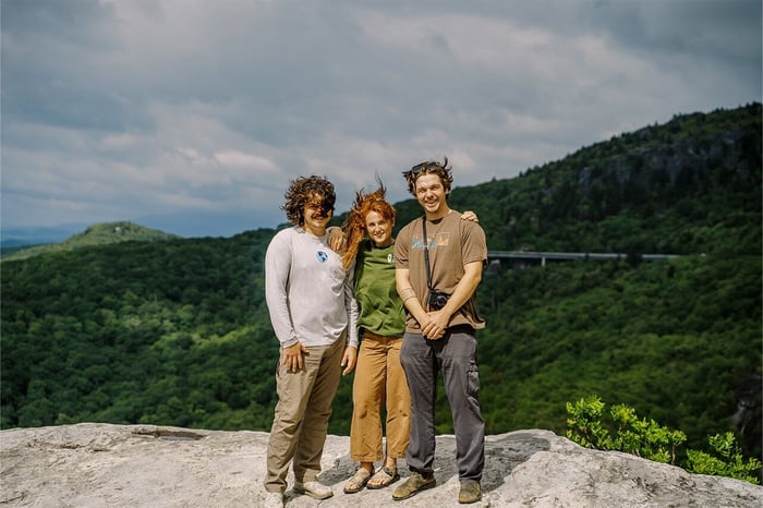 10 Sustainable Hiking Tips with American Hiking Society