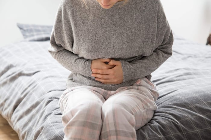 Kan faste reducere symptomer ved Crohns sygdom?
