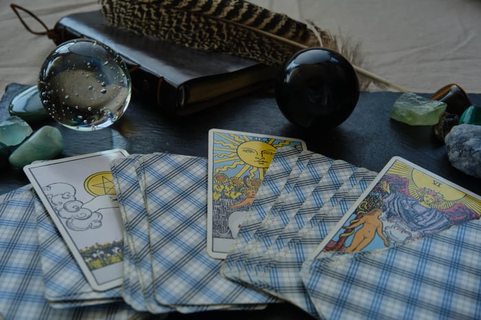 TAROT SERIES: FINDING HARMONY & GROUNDING TAROT SPREAD