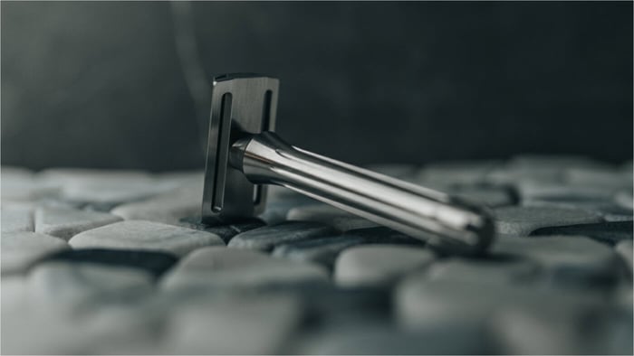 5 Benefits of Using a Titanium Safety Razor