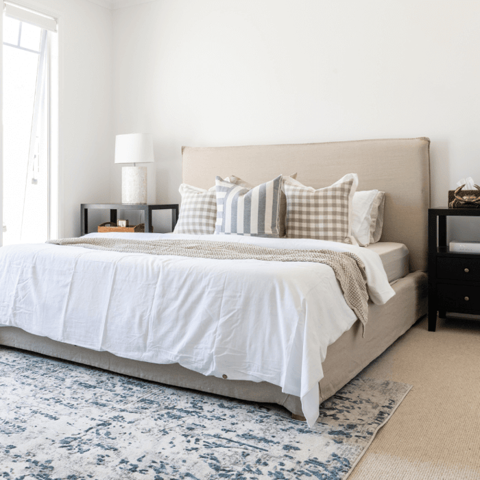 Add the finishing touches to your bedroom with a 100% linen valance