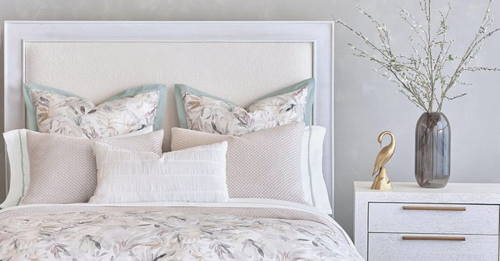 How To Style Your Guest Bedroom Like a Pro