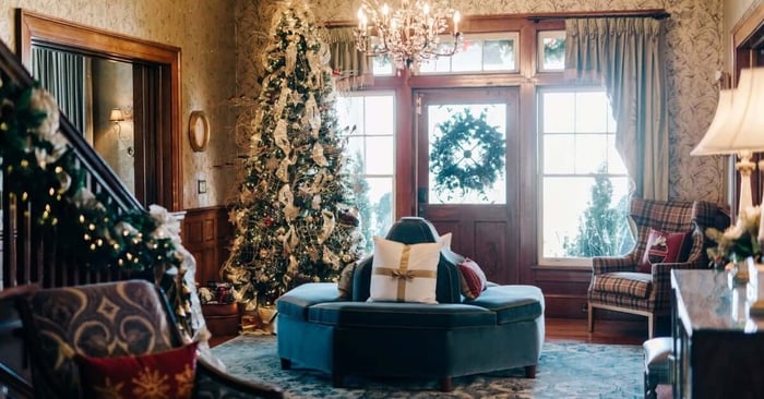 Holiday Decor: Our Top Festive Picks
