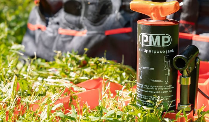 Gear Worth Grabbing: PMP Multifunction Hydraulic Jack
