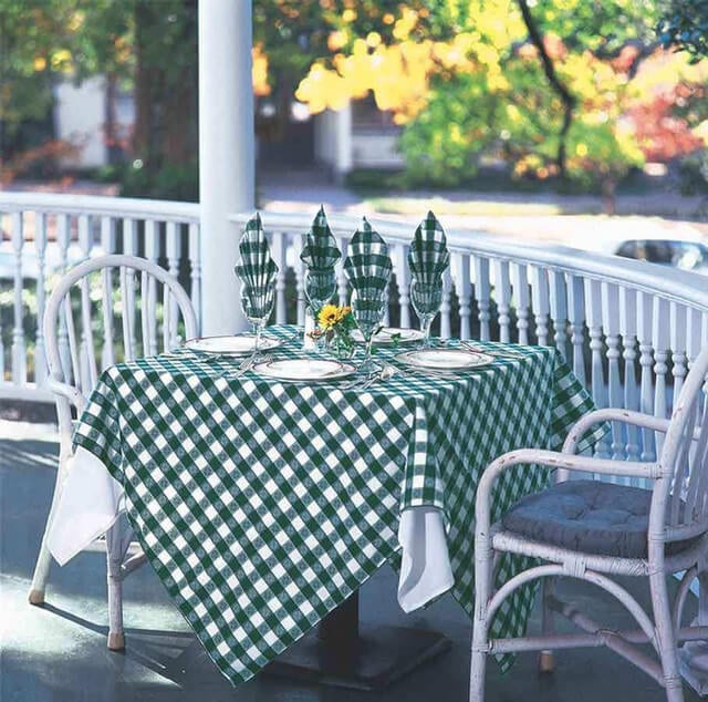 What Size Cloth for my Table? Choosing the Perfect Linen