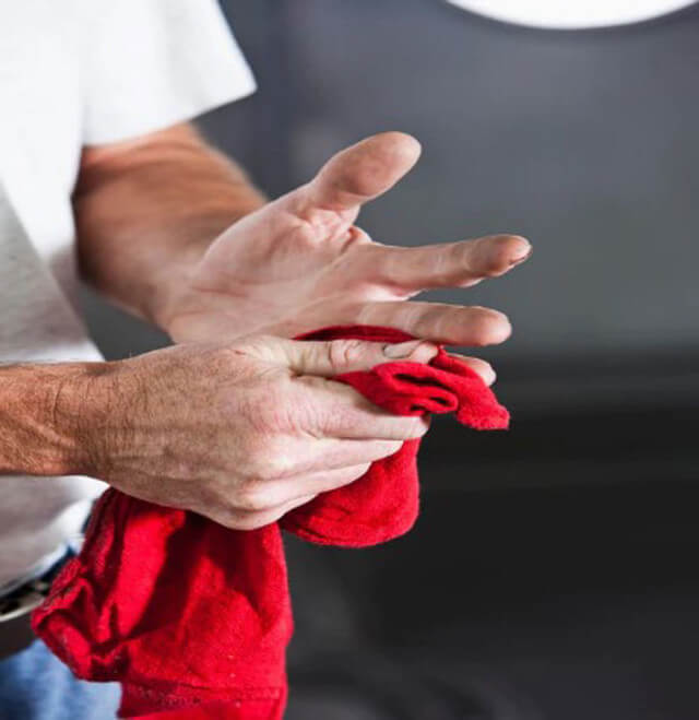 Wholesale Shop Towels: Are They Lint-Free?