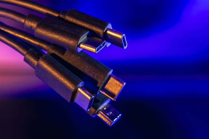 The Silent Killer of Workflow: Why Cheap Cables Are Costing You More Than Just Time