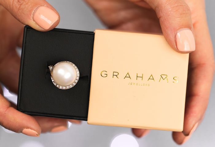 How To Tell If Pearls Are Real