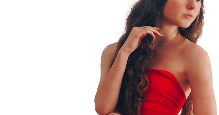 Style Report: How to Accessorise a Red Dress