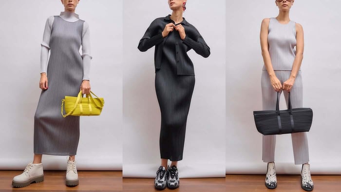 PLEATS PLEASE ISSEY MIYAKE