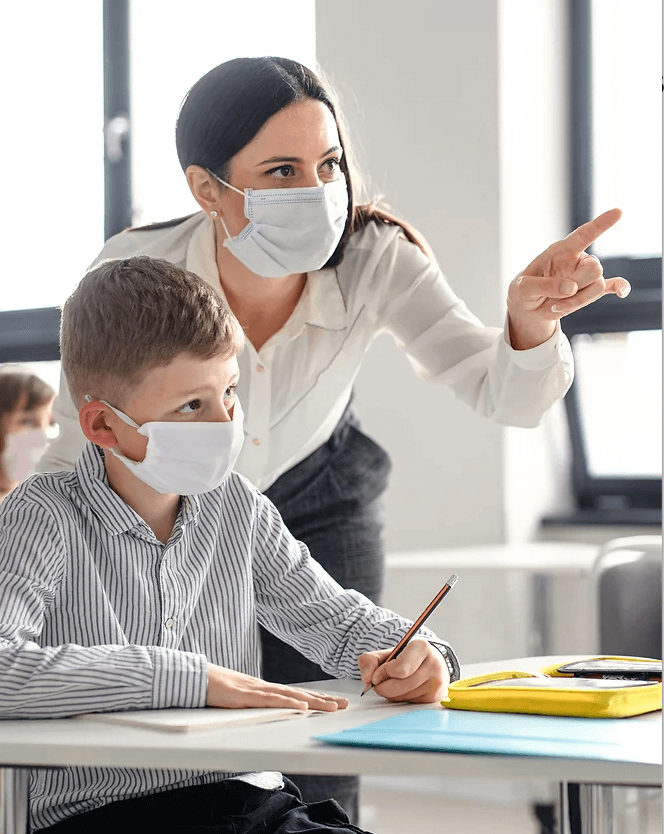 Air cleaning in the classroom - a research project