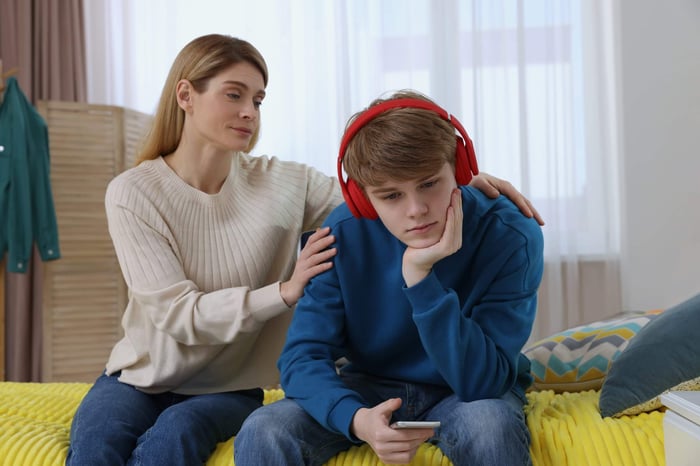 What Parents Should Know About Teen Mental Health Warning Signs