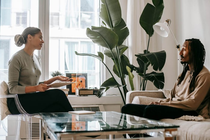 Peer Support and Addictions: How to Deal with the Unique Challenges of Recovery