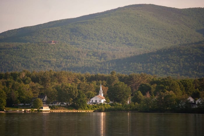 Therapy Trainings™ New Hampshire offers CE for Social Workers, LPCs, and MFTs