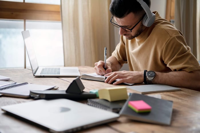 Why Writing College Assignment Doesn’t Have to Be Stressful