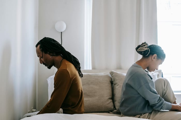 Coping with Emotional Stress During Divorce Negotiations