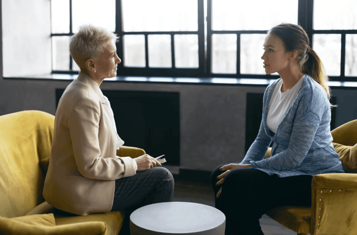 Self-Disclosure in Therapy: Balancing Authenticity and Boundaries