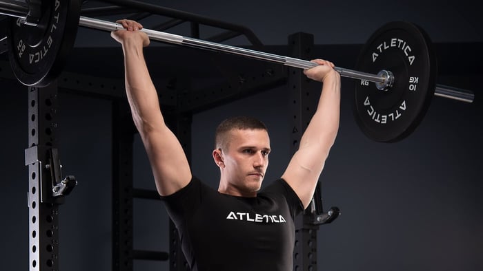 Krafttraining ab 30 - effektive Kraftübungen für Muskelaufbau| ATLETICA