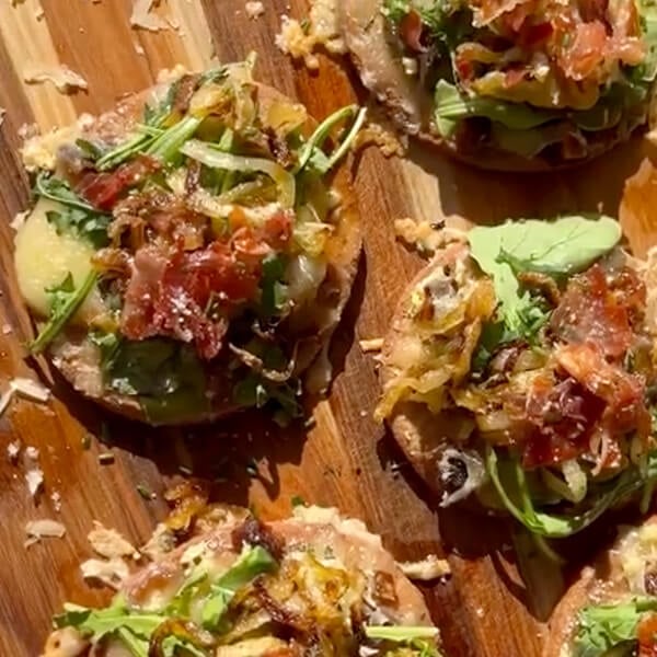 Spicy, Sweet & Savory Mini Pizzas... OH MY!