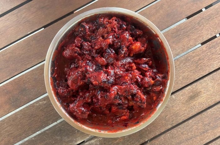 How to make alcohol from waste fruit