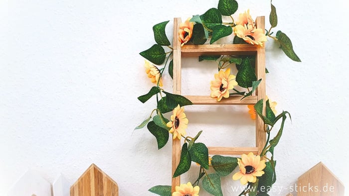 Bastelidee: Deko-Leiter aus Holzklötzchen