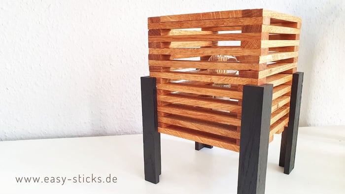 Tischlampe im Japandi Stil aus Eiche Bastelklötzchen