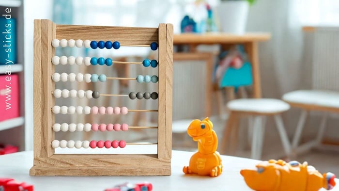 Abakus basteln mit Easy-Sticks – DIY Rechenschieber aus Holz