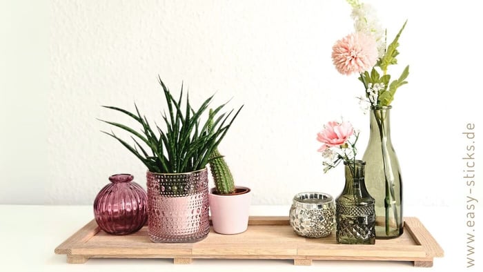 DIY: Ein langes Dekotablett aus Easy-Sticks – für Deko, die mit der Jahreszeit geht