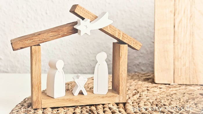 Aus Bastelklötzchen und Gießpulver: Weihnachtskrippe to go