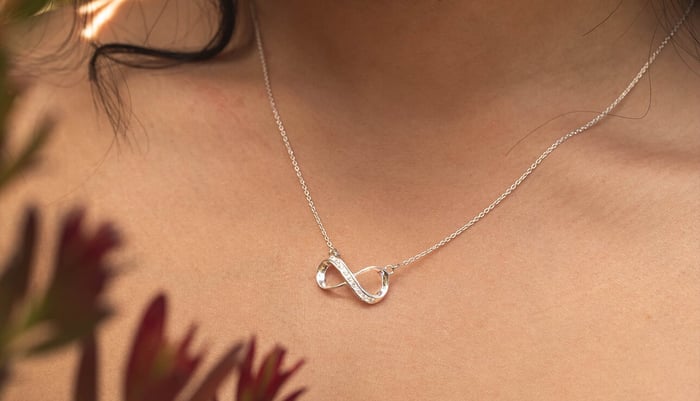 A Guide To Infinity Necklace Meanings