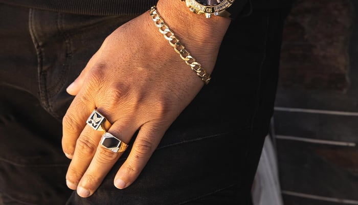 A Roundup of our Best Mens Engagement Rings