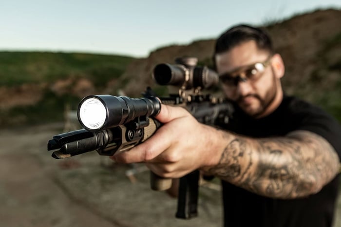 SUREFIRE AVIATOR - The Right Light for Flight
