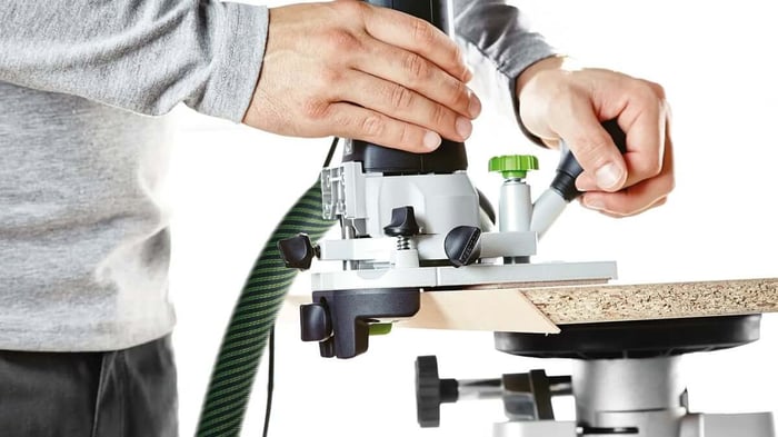 Que faire avec une défonceuse d'habillage autre que de l'habillage de stratifiés ?