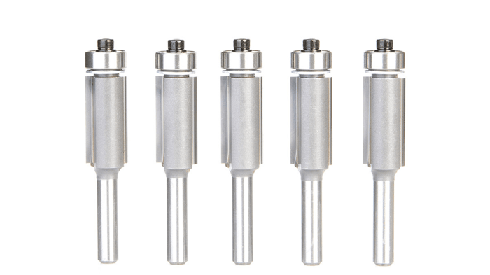 So verwenden Sie einen Bündigfräser (Anleitung für Anfänger)