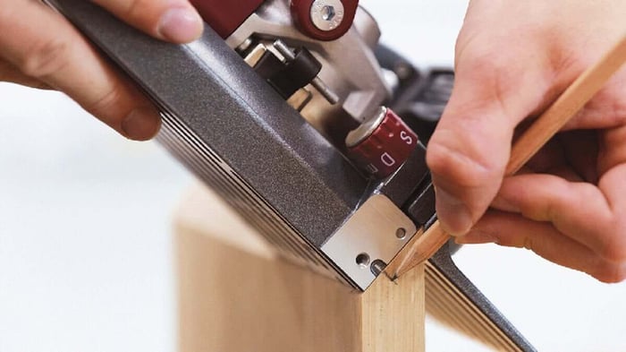 Une machine à menuiser n'est PAS une dégauchisseuse