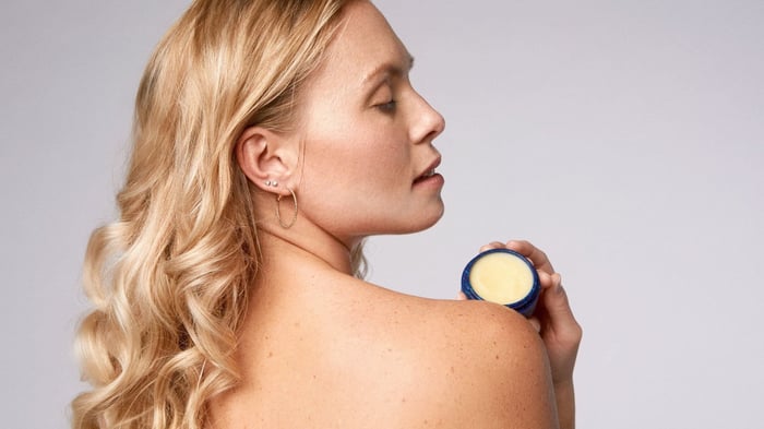 Wieso die Gesichtscreme ohne Parfüm und Alkohol die bessere Wahl ist?