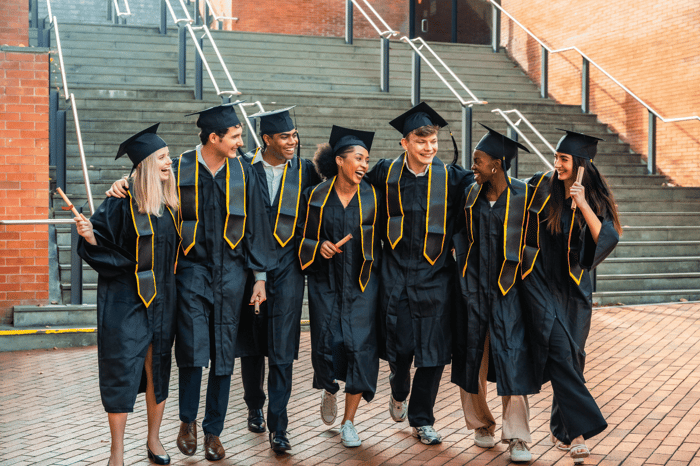 College Graduation Rates: 2026 National Data by School Type, Demographics, and State