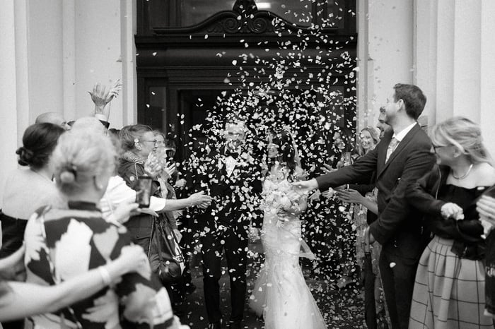 Miriam + Rich: Wildflower pastel wedding confetti