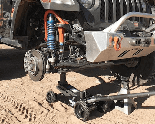 How to Choose, Mount, and Use an Off-Road Jack