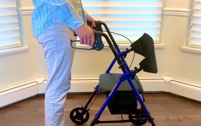 How to Set Up Your MOBB Aluminum Folding Rollator 8