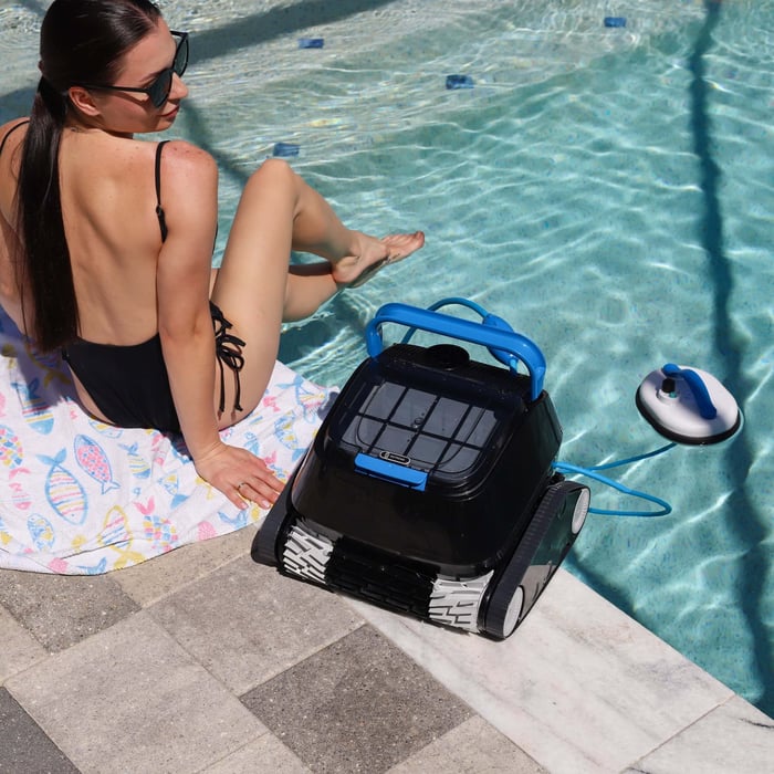 8streme Black Pearl Ultra Cordless Robotic Pool Cleaner
