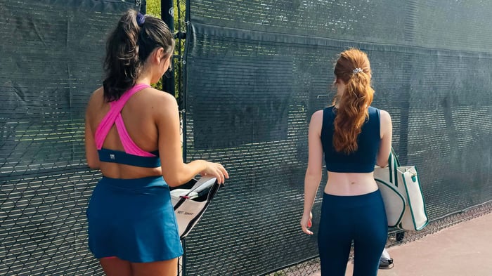 How do you play pickleball