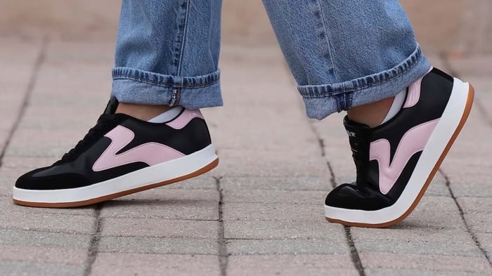 close up of someone walking in PB5star Cosmic shoes