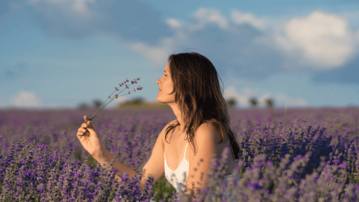 Fragrance & Memory: Why Certain Scents Take Us Back in Time