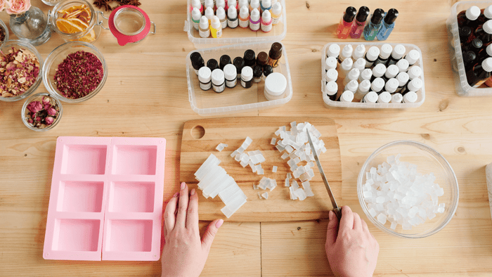 How to Make Melt and Pour Soap: Beginner Friendly