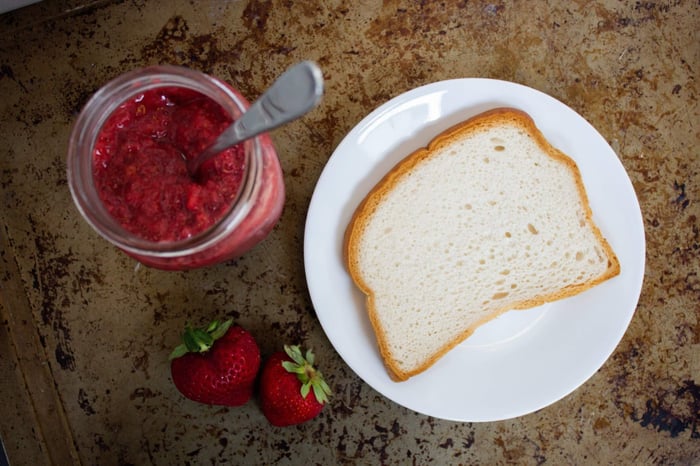 Homemade Low-Sugar Strawberry Jam Recipe