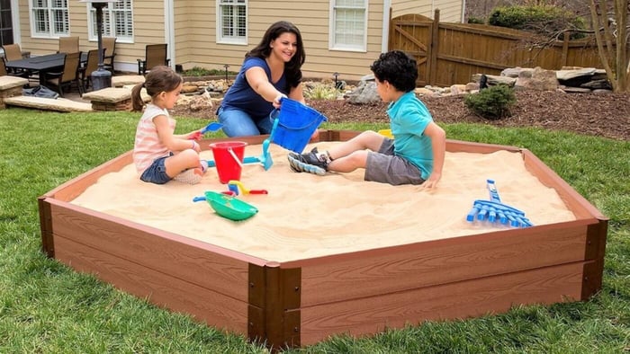 Best Sandbox Material: Wood vs Composite vs Plastic